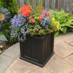 Hyannis Planters
