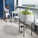 Balcony raised garden